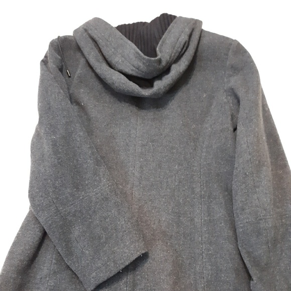 Winter coat - Picture 2 of 3